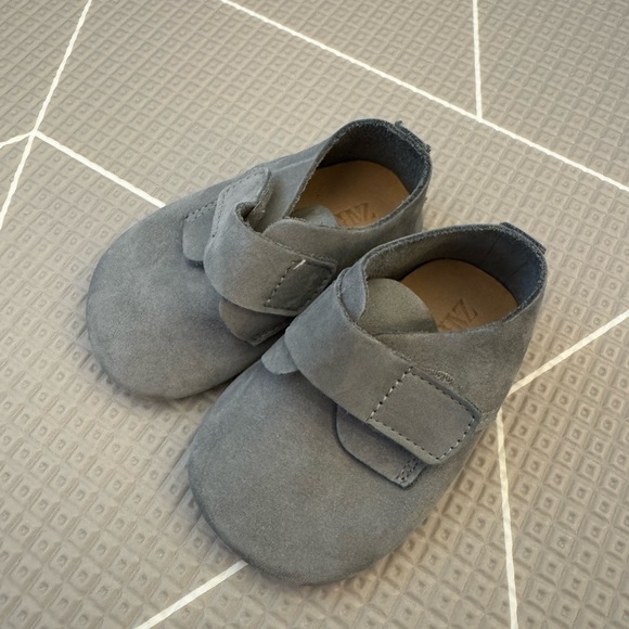 ZARA Baby Shoes (Grey Suede) - Picture 1 of 3